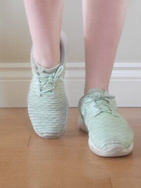 Women's Nike Sneakers, well worn